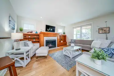 Image de Charmant Craftsman Cottage w / Fire Pit. Marcher jusqu'Ă South Beach ou Downtown