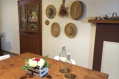 Image de Castelmaggiore, appartement dans le centre historique