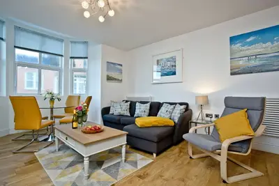 5 At The Beach - un appartement qui peut accueillir 6 personnes dans 2 chambres