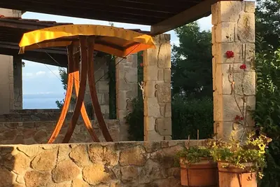 Image de Villa en pierre avec vue sur la mer, 4-6 personnes, endroit calme