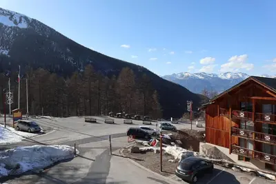 Image de 200m des commerces, 2ème étage, vue vallée, remise en forme, piscine, sauna, hammam, balcon, parking