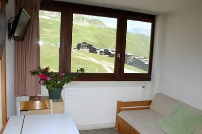 Image de 10m du centre station, 10ème étage, télévision, casier à ski, 16m², Tignes