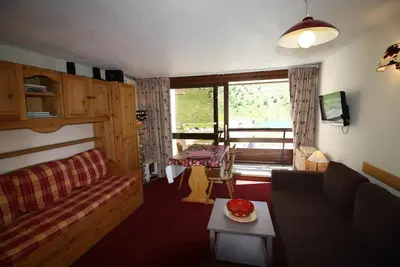 Image de 10m du centre station, 7ème étage, vue lac, balcon, télévision, casier à ski, 28m², Tignes
