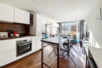 Image de À 50m des pistes de ski, Rez-de-chaussée, balcon, télévision, casier à ski, 36m², Les Menuires