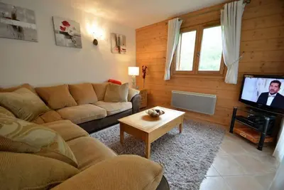 Image de 2ème étage, balcon, parking, télévision, casier à ski, 66m², Les Menuires