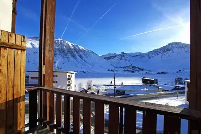 Image de 100m des commerces, 2ème étage, vue lac, balcon, télévision, casier à ski, 70m², Tignes