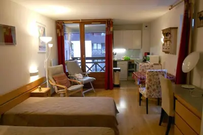 Image de 3ème étage, balcon, parking, télévision, casier à ski, 28m², Brides Les Bains