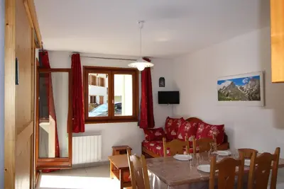 Image de Télévision, casier à ski, 34m², Aussois