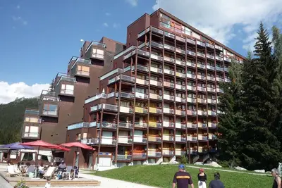Image de 100m du centre station, 8ème étage, vue montagne, balcon, télévision, 25m², Les Arcs