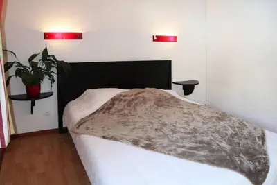 Image de 200m des commerces, 2ème étage, vue piscine, remise en forme, piscine, sauna, hammam, balcon