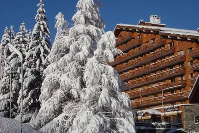 Image de 150m du centre station, 1er étage, balcon, casier à ski, 33m², Méribel-Mottaret