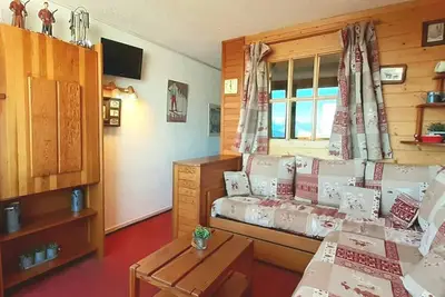 Image de Centre station, 13ème étage, vue montagne, balcon, télévision, casier à ski, 25m², La Plagne