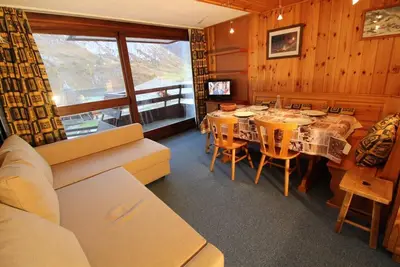 Image de 10m du centre station, 3ème étage, vue lac, balcon, télévision, casier à ski, 28m², Tignes