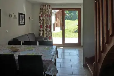 Image de 200m des commerces, remise en forme, piscine, sauna, hammam, terrasse, balcon, parking, télévision