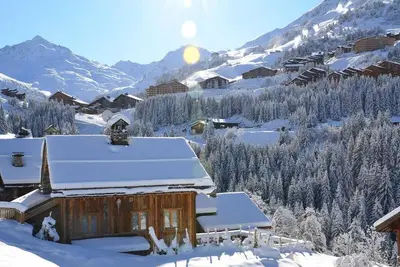 Image de 150m du centre station, 4ème étage, balcon, casier à ski, 40m², Méribel-Mottaret