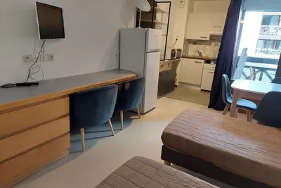 Image de 2ème étage, balcon, parking, télévision, casier à ski, 28m², Brides Les Bains