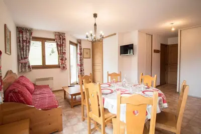 Image de 1er étage, balcon, parking, télévision, casier à ski, 42m², Val Cenis