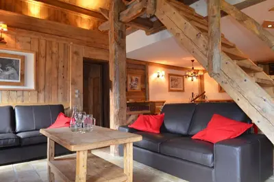 Image de Chalet, vue montagne, remise en forme, sauna, balcon, cheminée ou poêle à bois, télévision