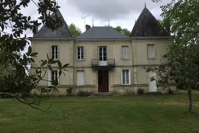 Image de Maison de maître dans les Landes, proche des lacs et de l'océan, 6 chambres.