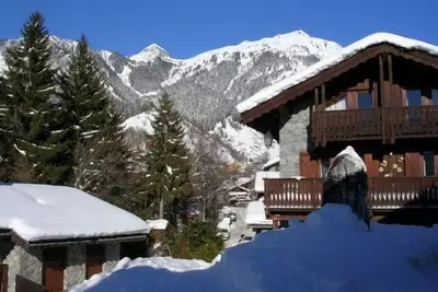 Image de Chalet, terrasse, balcon, cheminée ou poêle à bois, télévision, 94m², Champagny-en-Vanoise