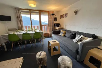 Image de 240m du centre station, 1er étage, balcon, télévision, casier à ski, 45m², Peisey-Vallandry