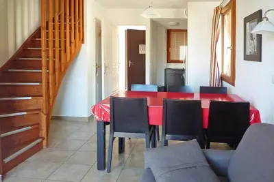 Image de 200m des commerces, remise en forme, piscine, sauna, hammam, terrasse, balcon, parking, télévision