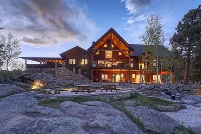 Image de Aspen Falls- Maison de luxe avec 4 cabines! Retraites d'entreprise et réunions de famille