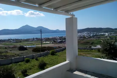 Image de ★ Oleander ★ maisonnette près d'Adamas avec vue magnifique