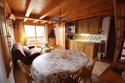 Image de À 100m des pistes de ski, 2ème étage, vue pistes de ski, télévision, casier à ski, 54m², Les Saisies