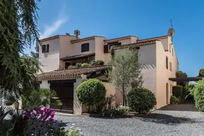 Image de Nouveau! Maisonette La Cigalerie à 30 m de la plage, balcon Bbq dos à l´Estérel