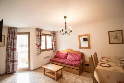 Image de 1er étage, balcon, parking, télévision, casier à ski, 40m², Val Cenis