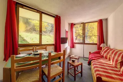 Image de 5ème étage, télévision, casier à ski, 22m², Les Menuires