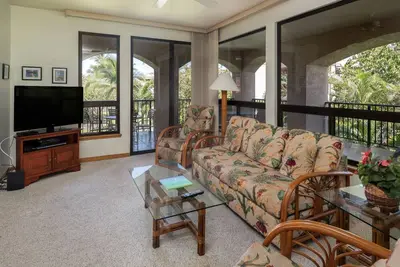 Spacieux condo de deux chambres à coucher sur les rives à Waikoloa. 6 personnes. Asw216