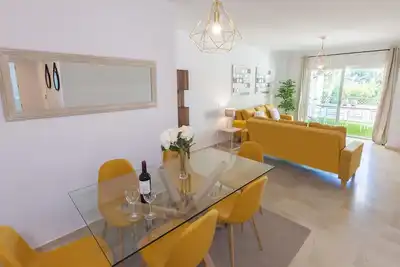 Image de Appartement récemment rénové de 3 chambres au coeur de Puerto Banús.