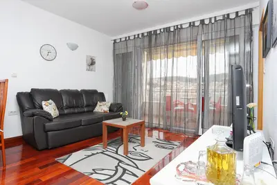 Image de Appartement d'une chambre avec la terrasse et la vue sur le mer Trogir (A-16211-b)