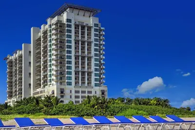 Image de Deux chambres à coucher au Marriott's Oceana Palms. Magnifique station balnéaire en bord de mer. Reserve maintenant!