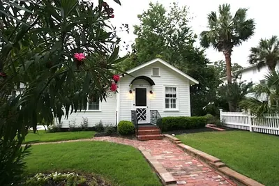 Image de Historic Bonny Cottage au centre-ville de Beaufort Sc