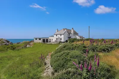 Image de Pantalon y Hyman, Rhoscolyn