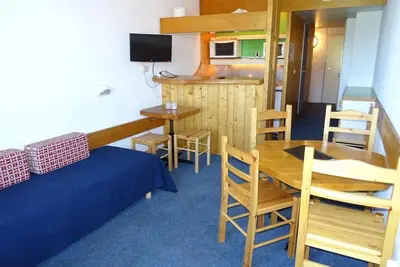 Image de 50m du centre station, 14ème étage, vue montagne, balcon, télévision, 29m², Les Arcs
