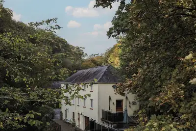 Melin y Coed, Menai Bridge