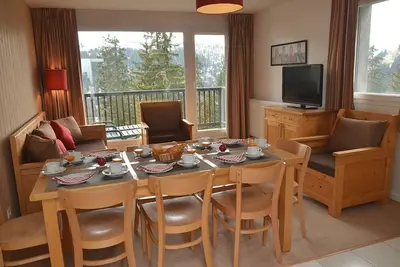 Image de 150m du centre station, 2ème étage, balcon, parking, télévision, casier à ski, 60m², Flaine