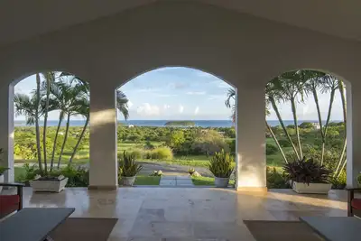 Image de El Cerro: Maison principale et Pool House sur 30 acres