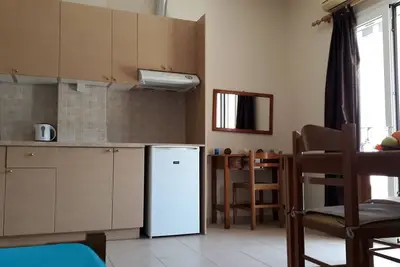 Yannis Residences