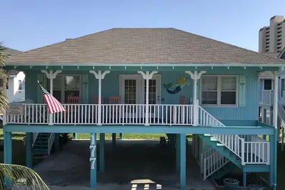 Cozy Beach House-à quelques pas de la plage!