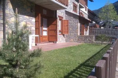 Image de Baqueira Pirineo ou Duplex Suites Jardin PRIVÉ
