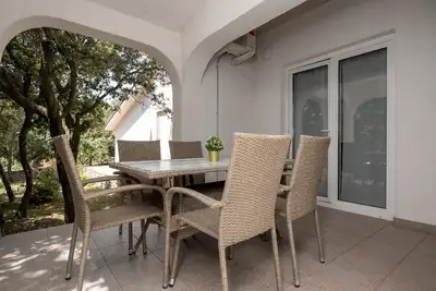 Image de Appartement de deux chambres avec la terrasse Mandre, Pag (A-16836-a)