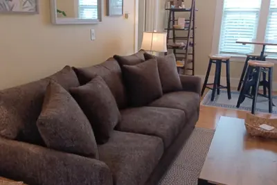 Image de Uptown Cozy Victorian