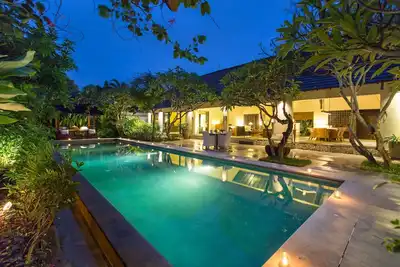Image de Villa 3 Chambres Style Balinais, Seminyak