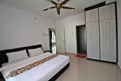 Image de Xi) Nouvelle suite de 2 chambres Ă George Town