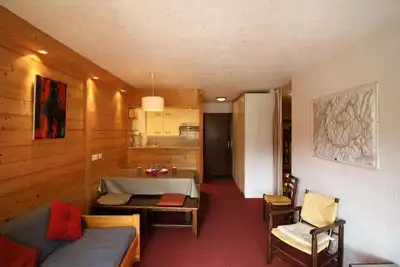 Image de 20m du centre station, 6ème étage, balcon, télévision, casier à ski, 43m², Tignes